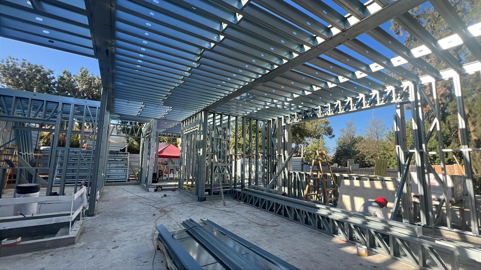 בית פרטי פלדה דקת דופן , טרס בניה מתקדמת