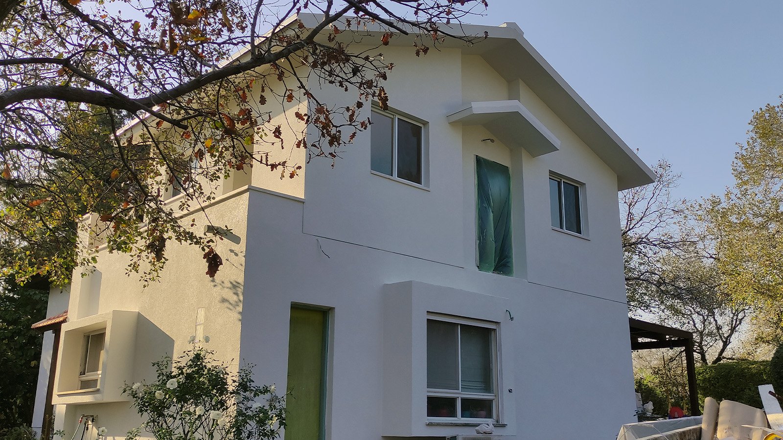 תוספת בנייה על גג קיים – גג משופע לשני כיוונים