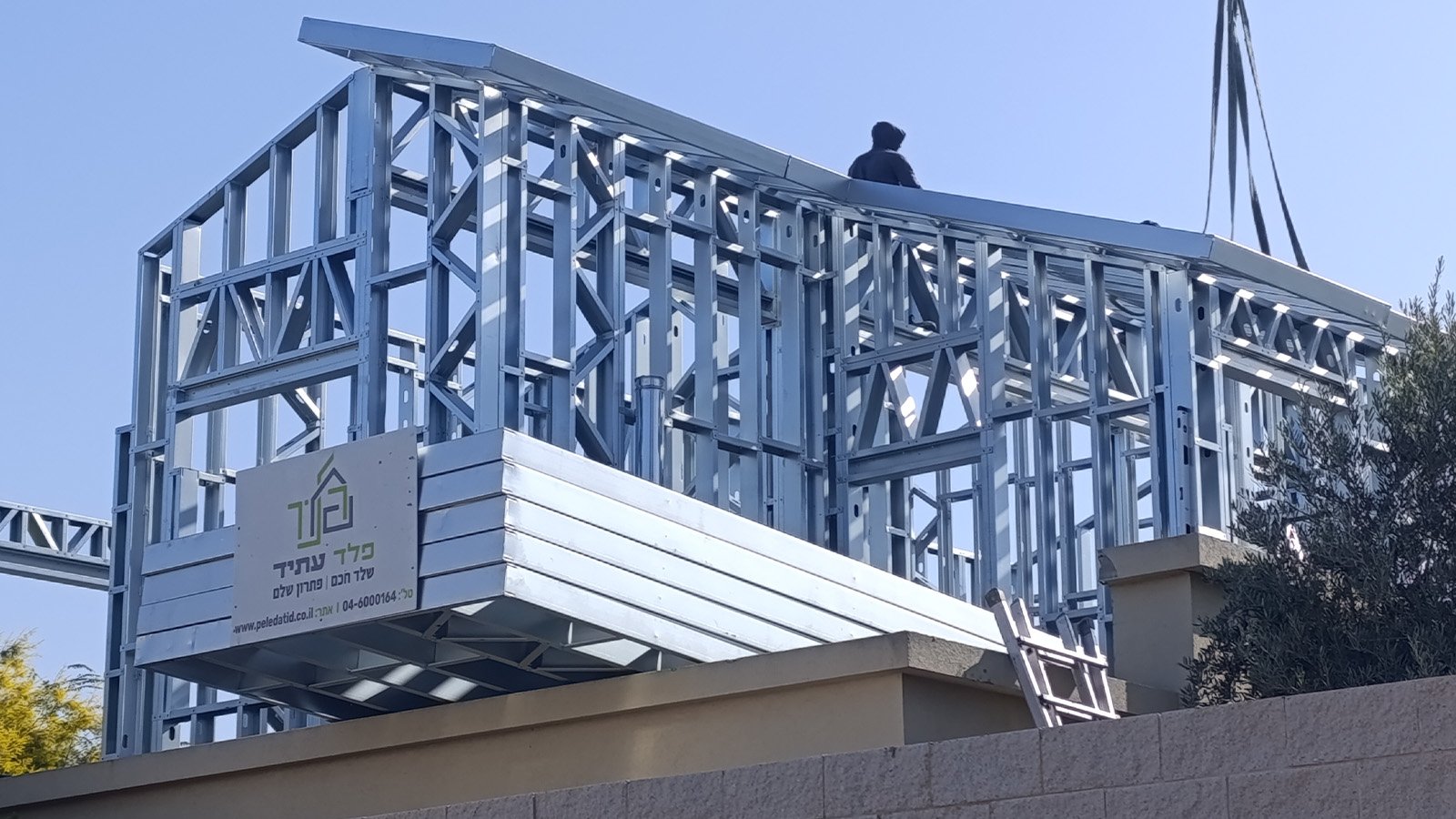 תוספת בנייה על גג קיים – גג שטוח